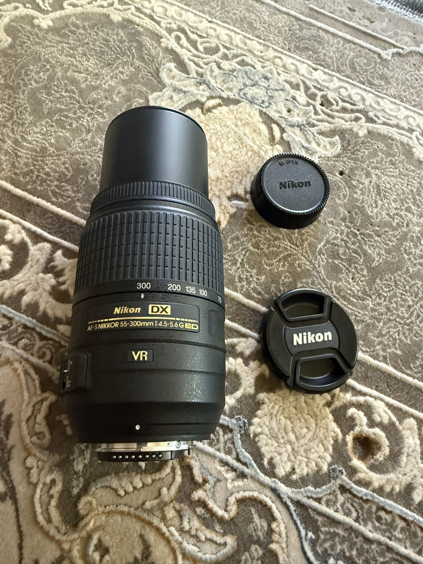 Great 😊 [Near Mint] Nikon AF-S DX NIKKOR 55-300mm F/4.5-5.6 G ED VR Lens 