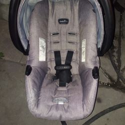 Evenflo Infant Carseat And Base