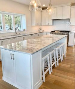 Custom Kitchen Cabinets