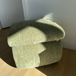 FOOT STOOL 