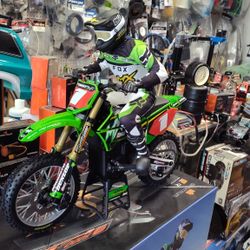 Losi Promoto MX RC Motorcycle 1/4 Scale Brand New