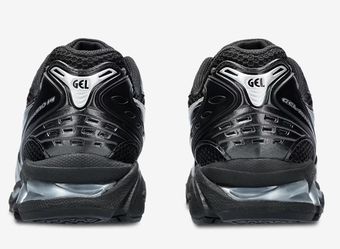 ASICS black size 9 1/2