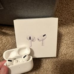 AirPod Pros With Case 