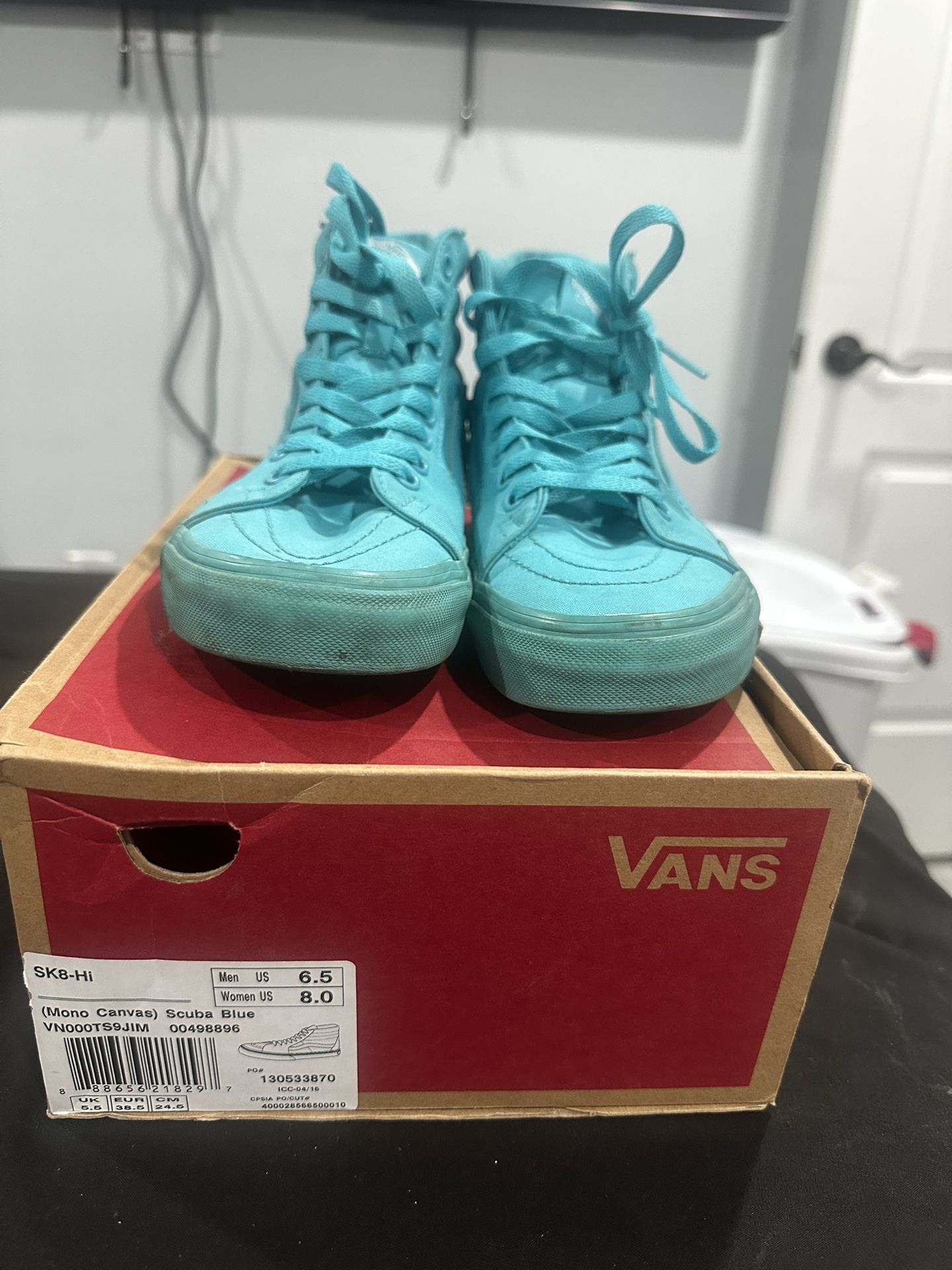 Sneakers