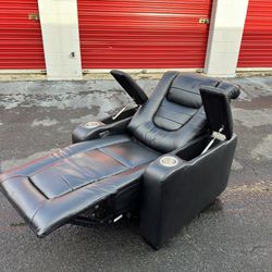 Power Recliner w/ Outlet, USB Ports And Power-Headrest