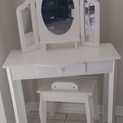 Vanity Set Wood ( Kids)