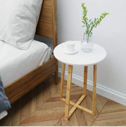 Side Table, Round White Top Bamboo Legs Modern Home Decor Coffee Tea End Table for Living Room