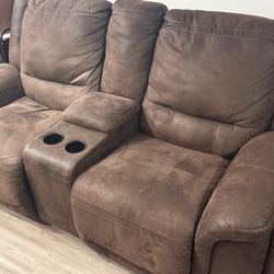 Recliner Sofa With Cup holders Excellent Condition!