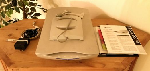 Hewlett Packard (HP) Scanner with Accessories