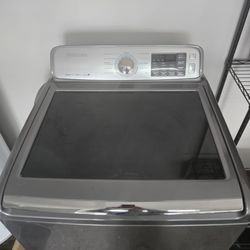 Washer, Stove & Microwave 