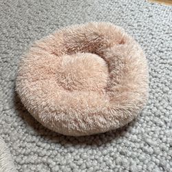 New Small Dog Bed  - 22” Round 