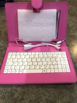 Tablet case with keyboard