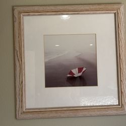 Small Couch And Pictures Free