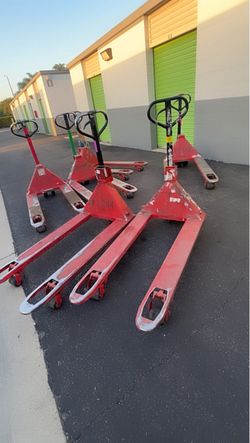 Pallet Jack (works perfect )