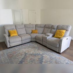 Living Spaces Sectional Recliner - Like New - Newark, CA