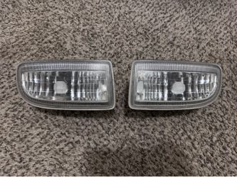 98-07 Toyota Land Cruiser OEM Fog Lamps