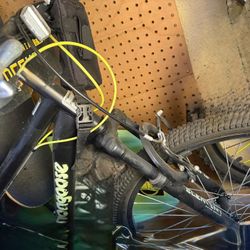 Boys Men’s Black Mongoose Mountain Rugged Terrain Bike 24” Bright