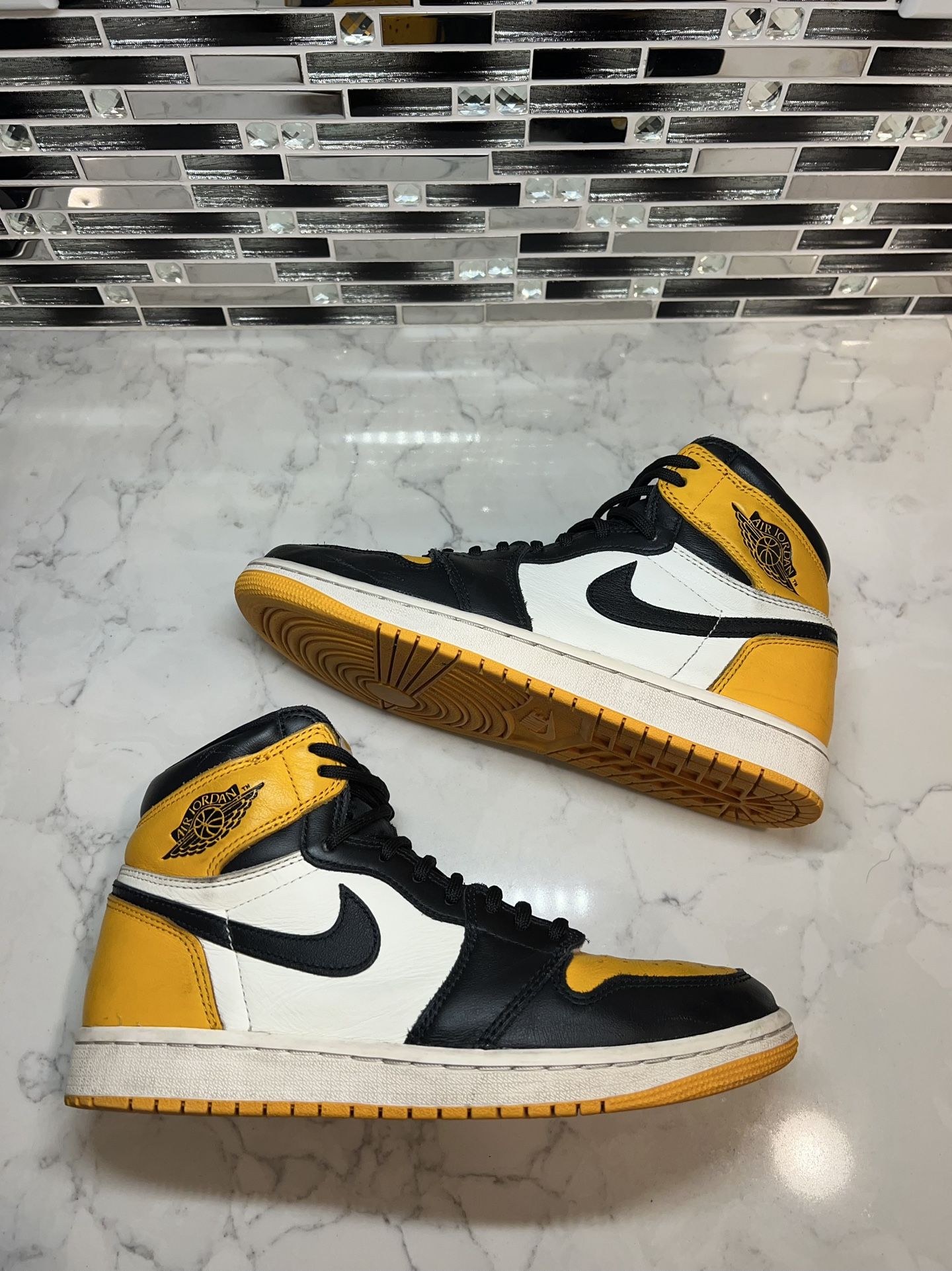 Air Jordan 1 Yellow Toe