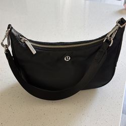 Lululemon shoulder bag