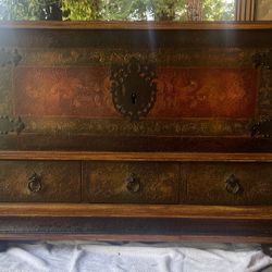 Rustic Cedar Chest 2 Ft In Depth, 3 Wide With 3 Small Drawers