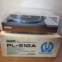 Pioneer PL 510A Direct Drive Turntable Wood Veneer  Good Quality Shure M91ED Cartridge And  Stylus  Plus Box