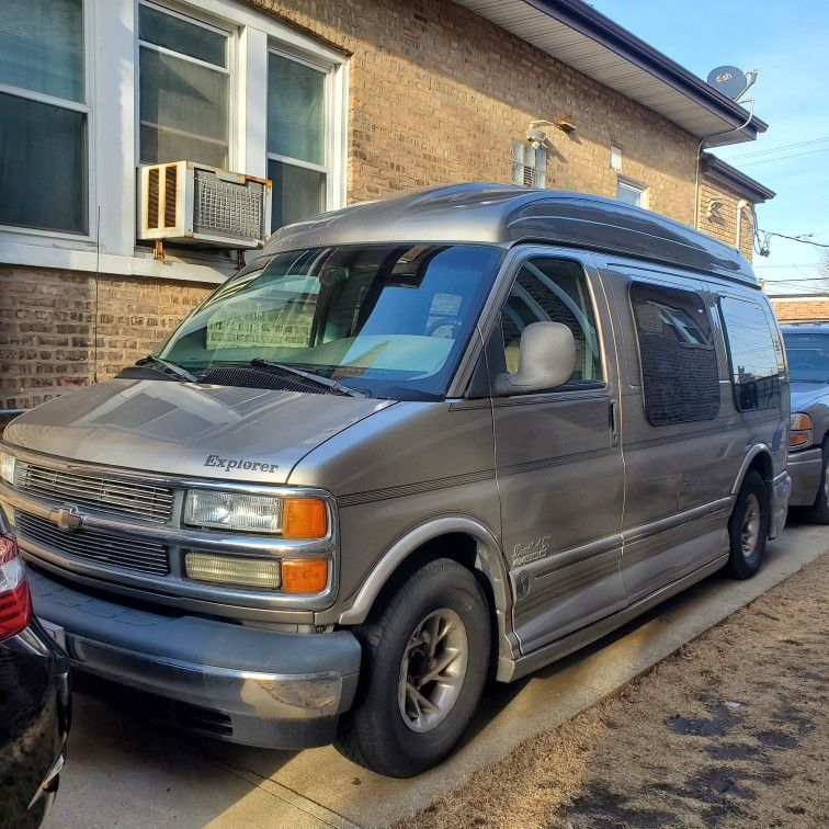 2001 Chevrolet Express