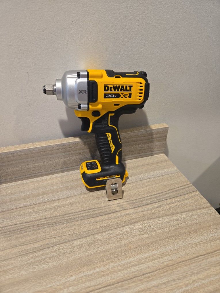 20V MAX XR Cordless 1/2 in. Impact Wrench (Tool Only)