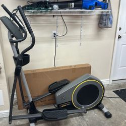 Elliptical Machine Golds Gym