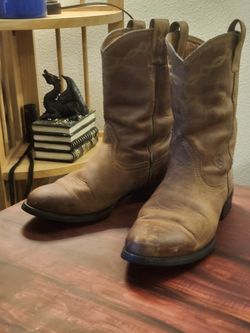Ariat Woman's Round up Boots