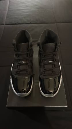 Retro Space Jam 11s. Size 9.5