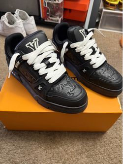 Lv Trainer Size 9