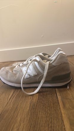 Kids new balance size 3-3 1/2
