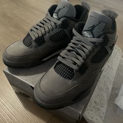 Jordan 4 Retro 