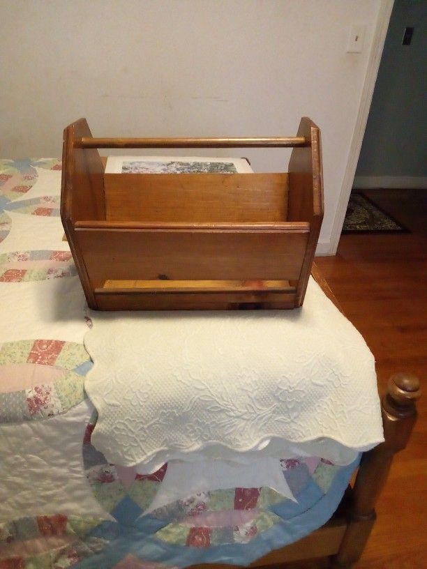 Magazine/Newspaper Rack