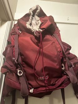 REI women’s Trail 65 backpacking pack - like new!
