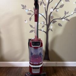 Shark Lift away Vacuum 
