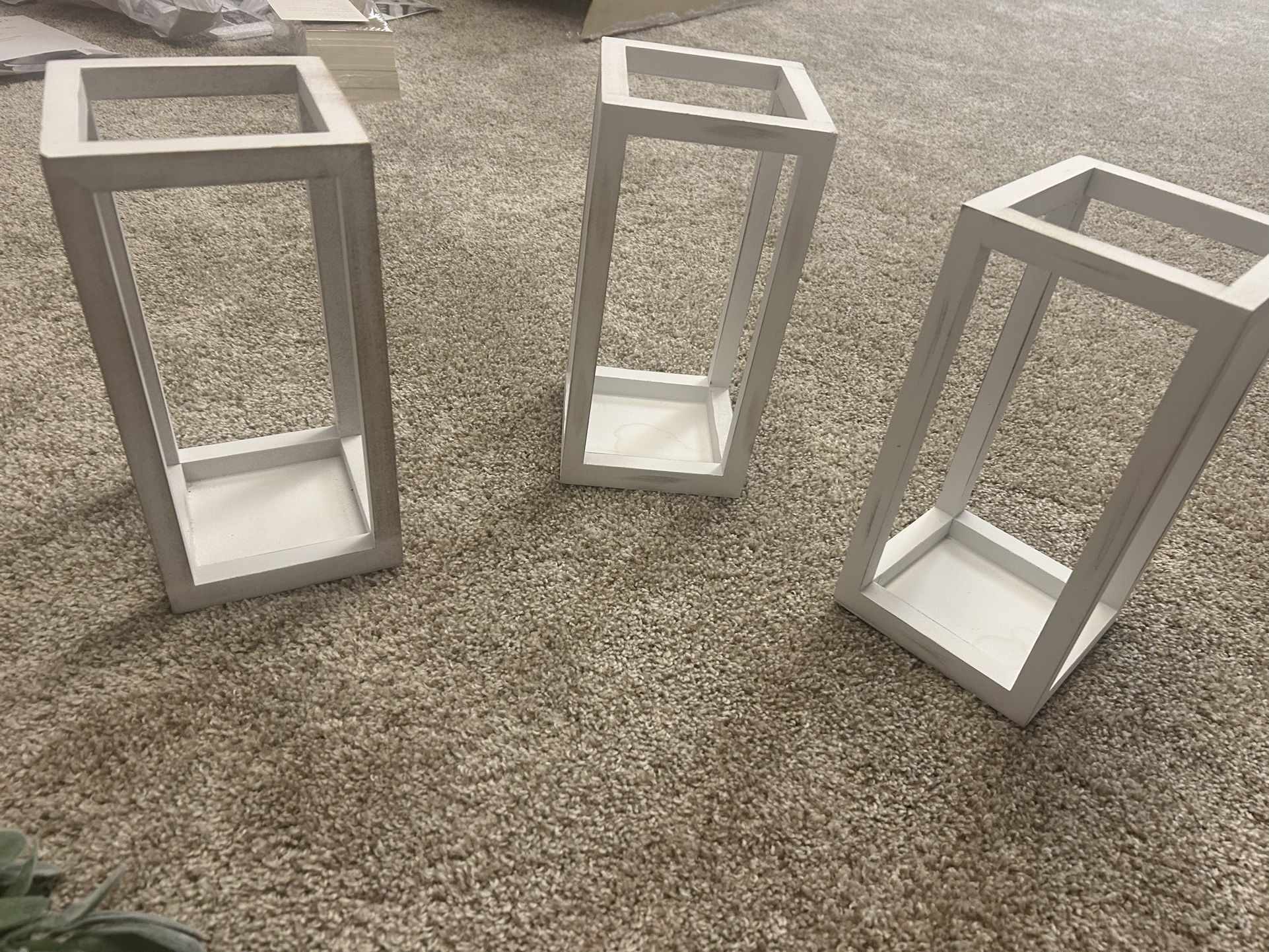 3 Decor lanterns