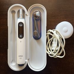 Oral B iO Electric Toothbrush 