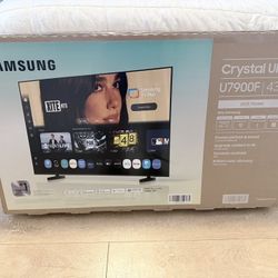 Samsung TV - 43" Class U7900 Series UHD