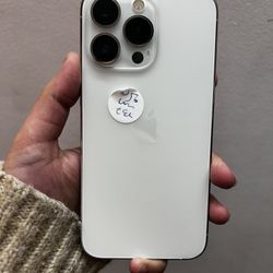 Iphone 13pro 256gb unlocked with store warranty and receipt 