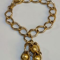 Gold Pearl Bracelet.. 