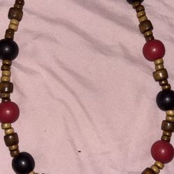 Dos X Wood Bead Necklace $5 Obo Pick Up Only 