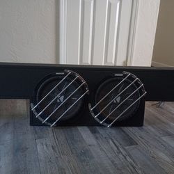 2 Kicker 12'comps In Costom 2007 4door Chevy Custom Box