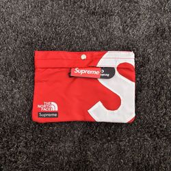 Supreme pouch