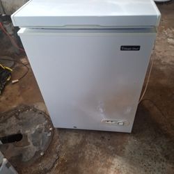 Magic Chef Freezer