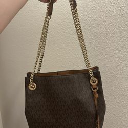 Michael Kors Jet Set Medium Shoulder Bag