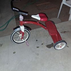 RADIO FLYER TRICYCLE