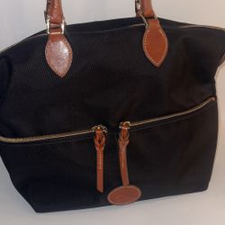 Dooney And Bourke Nylon Purse 