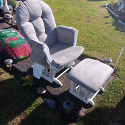Rocking Chair With Ottoman