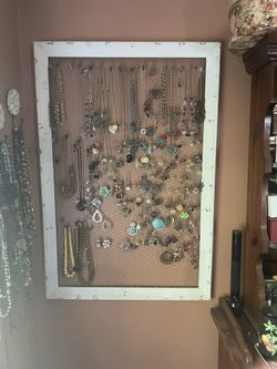 Jewelry organizer